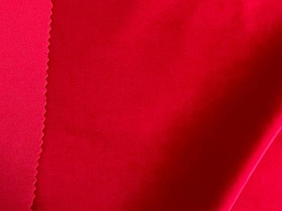 Tissu velours rouge – Élégance intense & qualité pro