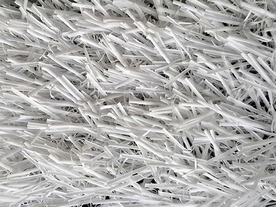 Gazon synthetique ignifugé ignicolor 20mm Blanc Cfl-s1