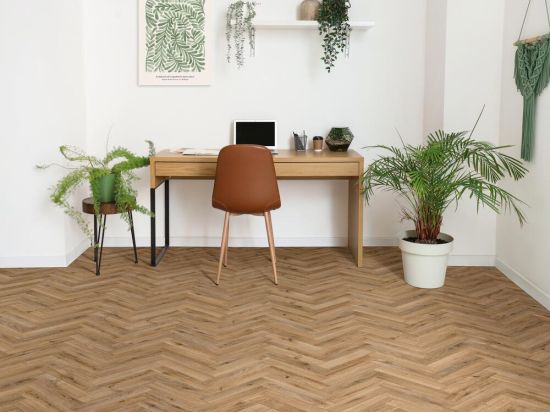 Sol PVC Chevron 2m Ignifugé – Style Parquet & Sécurité