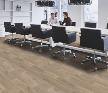 Sol Pvc immation bois Mid Oak 2m Bfl-s1 - *Nouveau design*